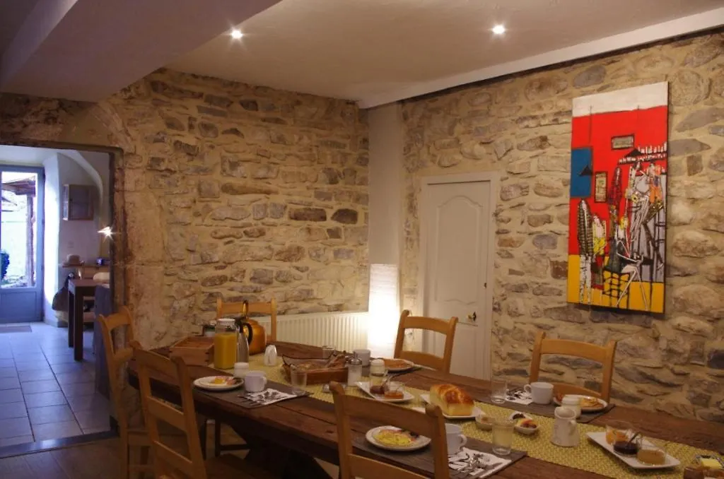 Le Sareymond Bed & Breakfast Menee 0*,  France