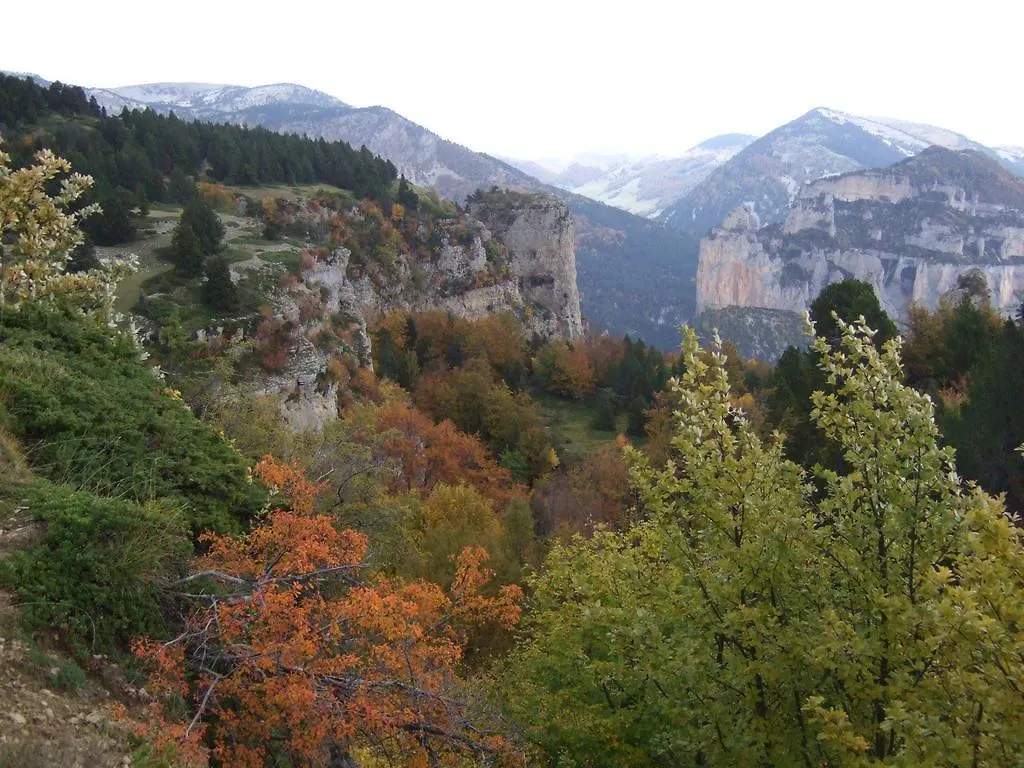 Le Sareymond Bed & Breakfast Menee France