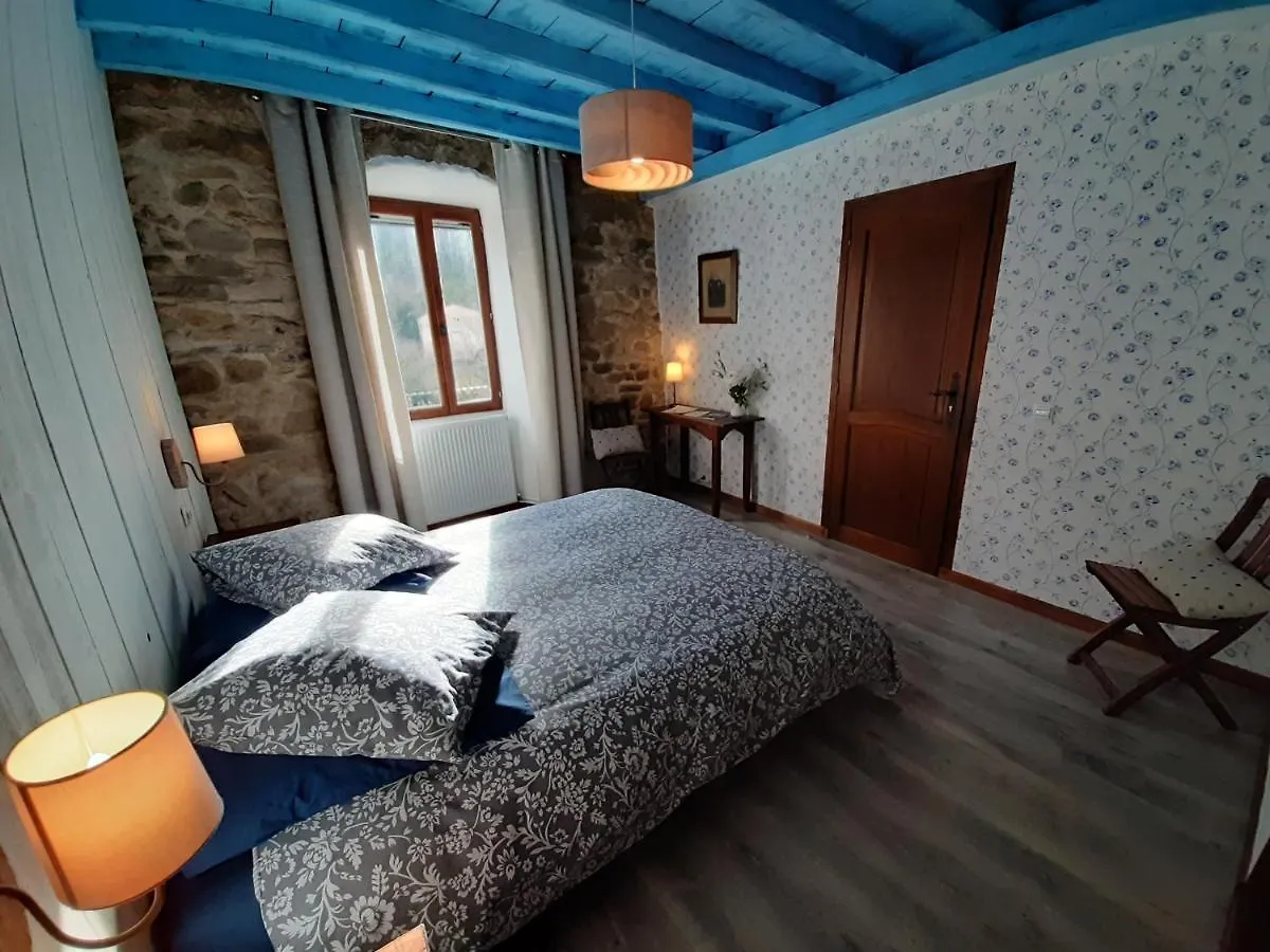 Couette-café Bed and Breakfast Le Sareymond à Menée